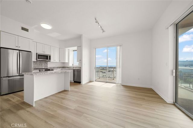 488 E Ocean Boulevard 717, Long Beach, CA 90802