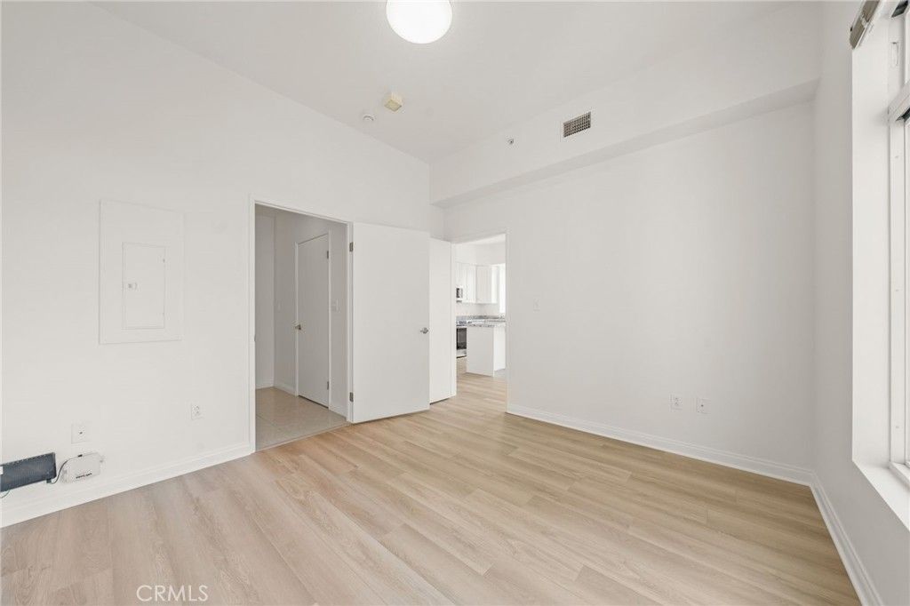 Image 17 of property listing at 488 E Ocean Boulevard 717, Long Beach, CA 90802