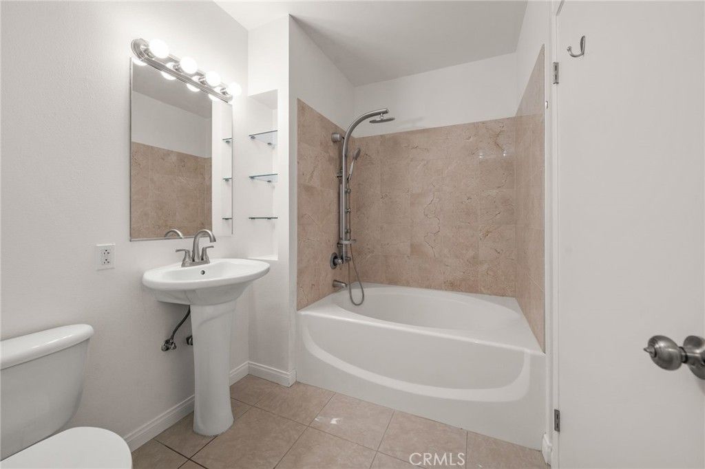 Image 22 of property listing at 488 E Ocean Boulevard 717, Long Beach, CA 90802