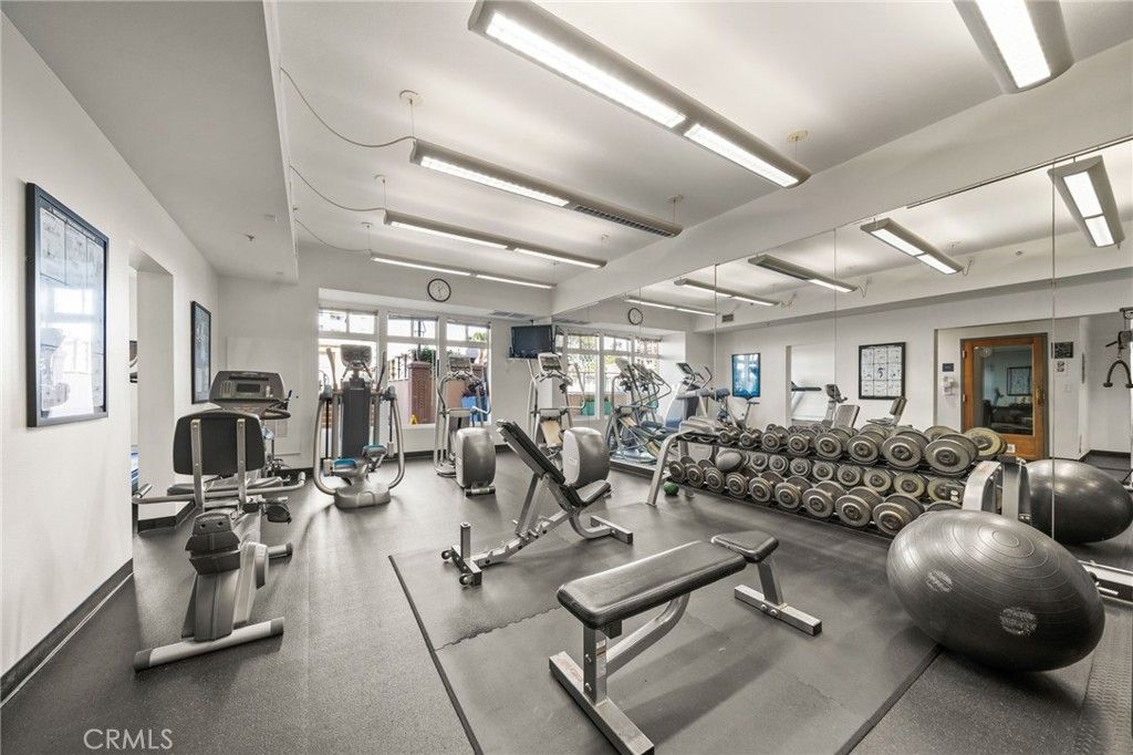 Image 29 of property listing at 488 E Ocean Boulevard 717, Long Beach, CA 90802