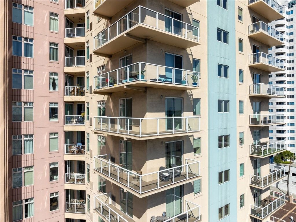 Image 38 of property listing at 488 E Ocean Boulevard 717, Long Beach, CA 90802