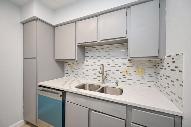 8427 Hearth Drive Drive 2, Houston, TX 77054