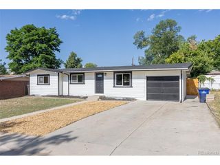 7819 Applewood Ln, Denver, CO 80221
