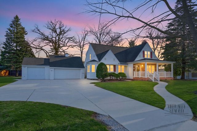 2320 Rainbow Drive, Cedar Falls, IA 50613