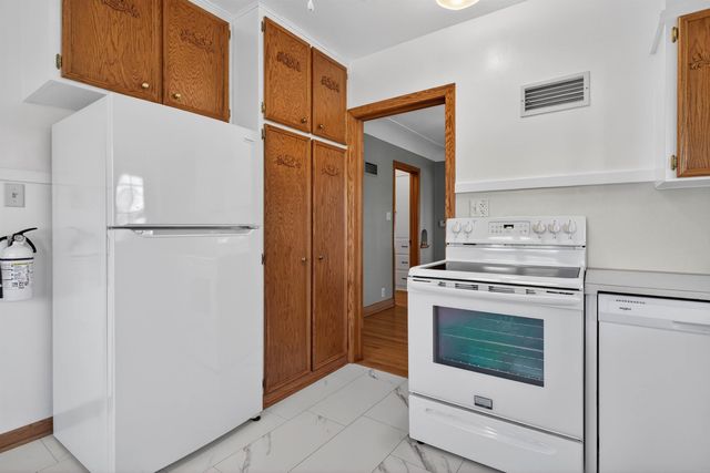 2320 Rainbow Drive, Cedar Falls, IA 50613