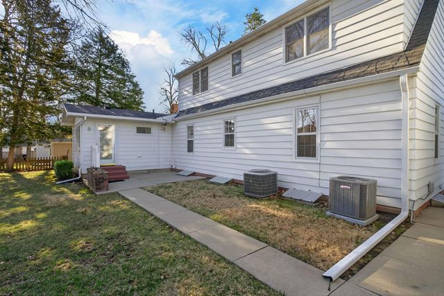 2320 Rainbow Drive, Cedar Falls, IA 50613