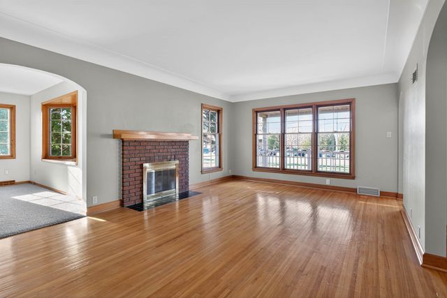 2320 Rainbow Drive, Cedar Falls, IA 50613