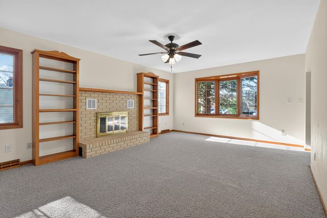 2320 Rainbow Drive, Cedar Falls, IA 50613