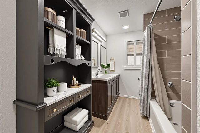 302 Meadow Drive, Gainesville, TX 76240