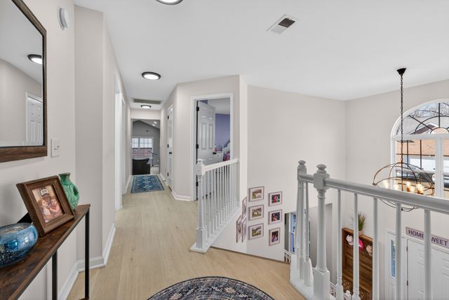 813 Chandler Grv, Hermitage, TN 37076