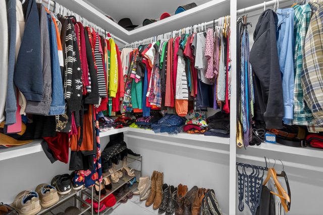 813 Chandler Grv, Hermitage, TN 37076