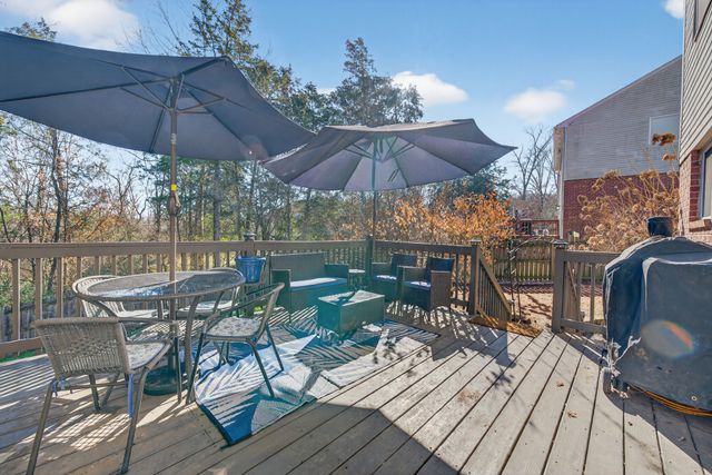 813 Chandler Grv, Hermitage, TN 37076