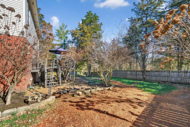 813 Chandler Grv, Hermitage, TN 37076