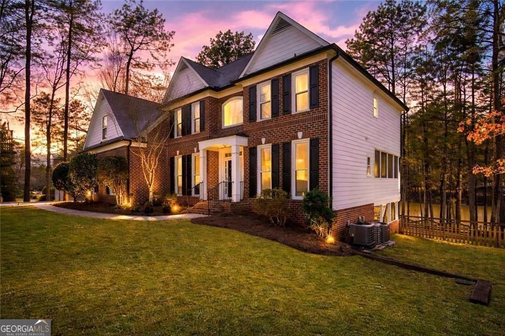 590 Woodbrook Way, Lawrenceville, GA 30043