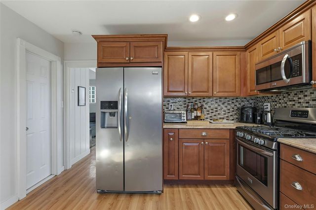 36 Columbine Road, Rocky Point, NY 11778