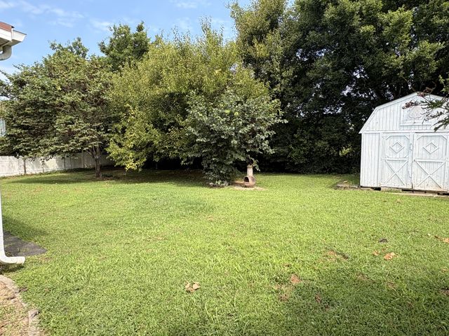 309 Harold Dr, Clarksville, TN 37040