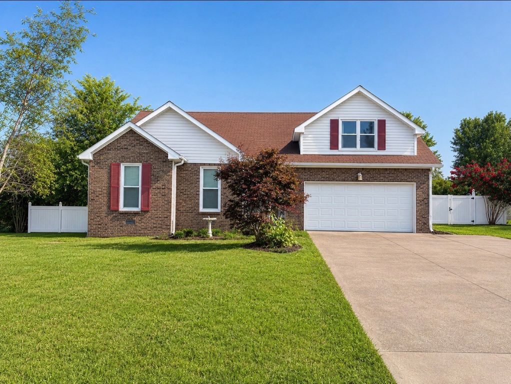 309 Harold Dr, Clarksville, TN 37040