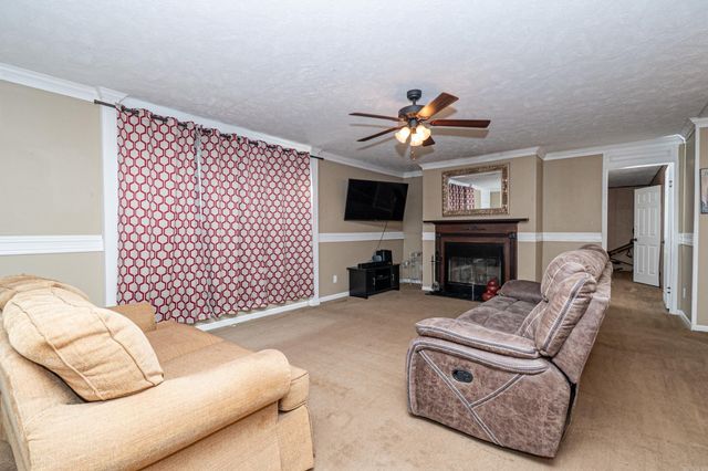 705 Horseshoe Ln, Arkadelphia, AR 71923