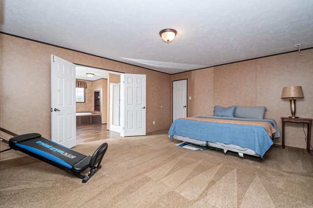 705 Horseshoe Ln, Arkadelphia, AR 71923