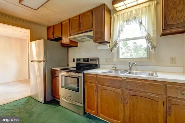 203 SHUGHART AVENUE, Boiling Springs, PA 17007