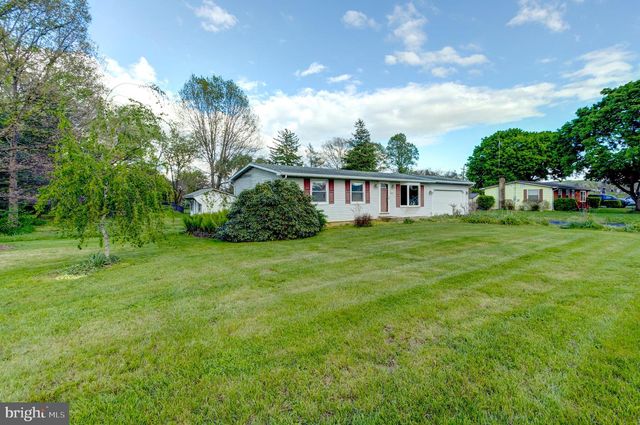 203 SHUGHART AVENUE, Boiling Springs, PA 17007