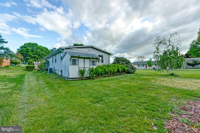 203 SHUGHART AVENUE, Boiling Springs, PA 17007
