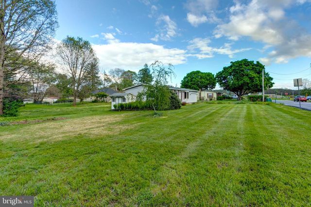 203 SHUGHART AVENUE, Boiling Springs, PA 17007
