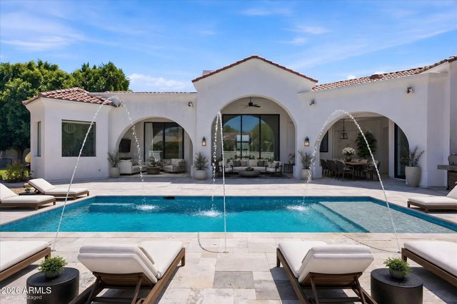 7130 E BELMONT Avenue, Paradise Valley, AZ 85253