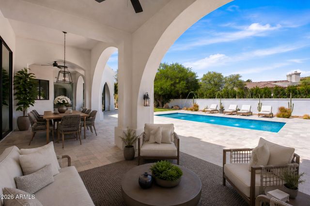 7130 E BELMONT Avenue, Paradise Valley, AZ 85253