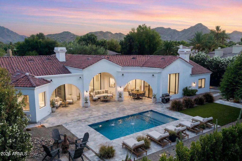 7130 E BELMONT Avenue, Paradise Valley, AZ 85253 — photo 2