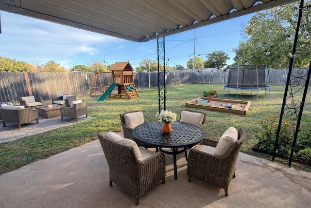 1302 DANBERRY STREET, Burkburnett, TX 76354