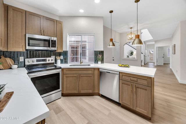 9084 N 47TH Lane, Glendale, AZ 85302