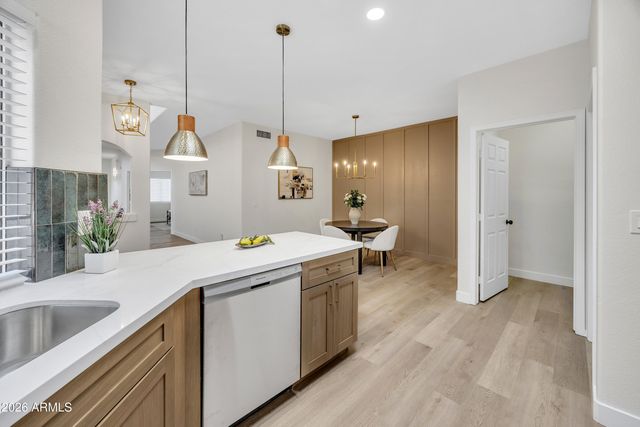 9084 N 47TH Lane, Glendale, AZ 85302