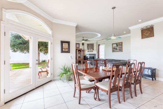 7605 Churn Creek Rd, Redding, CA 96002