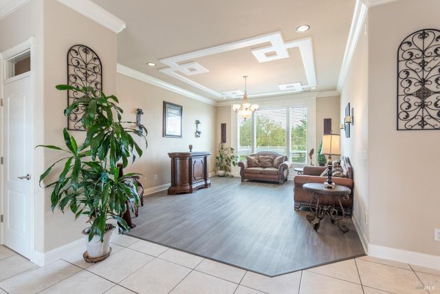 7605 Churn Creek Rd, Redding, CA 96002