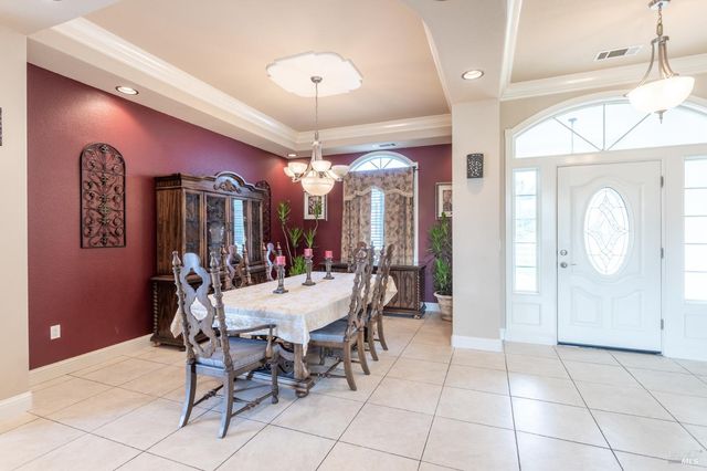 7605 Churn Creek Rd, Redding, CA 96002