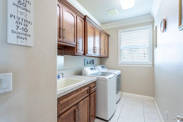 7605 Churn Creek Rd, Redding, CA 96002