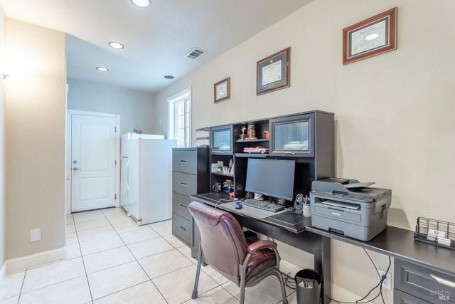 7605 Churn Creek Rd, Redding, CA 96002