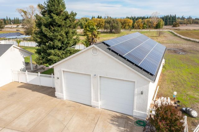 7605 Churn Creek Rd, Redding, CA 96002