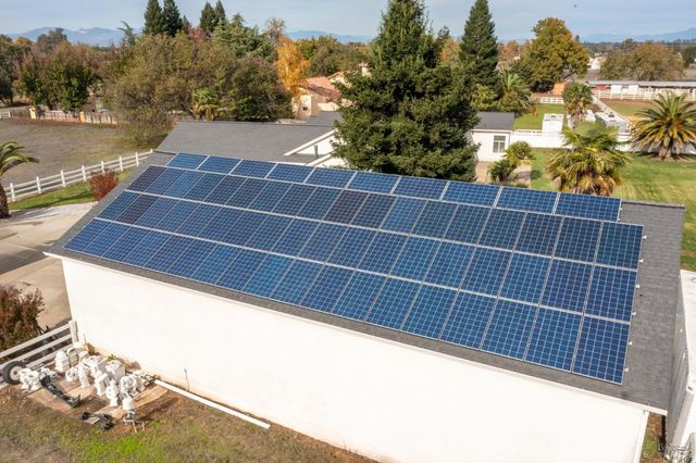 7605 Churn Creek Rd, Redding, CA 96002