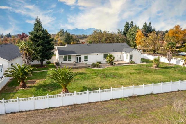 7605 Churn Creek Rd, Redding, CA 96002