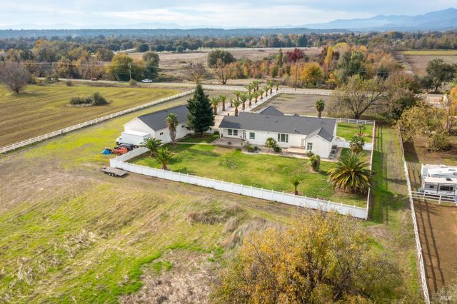 7605 Churn Creek Rd, Redding, CA 96002