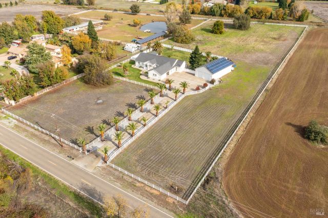 7605 Churn Creek Rd, Redding, CA 96002