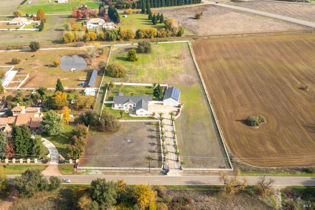 7605 Churn Creek Rd, Redding, CA 96002