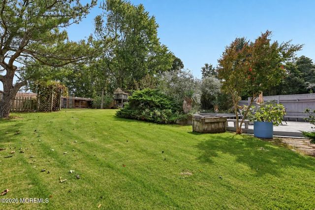 25 Longbrook Lane, Freehold, NJ 07728