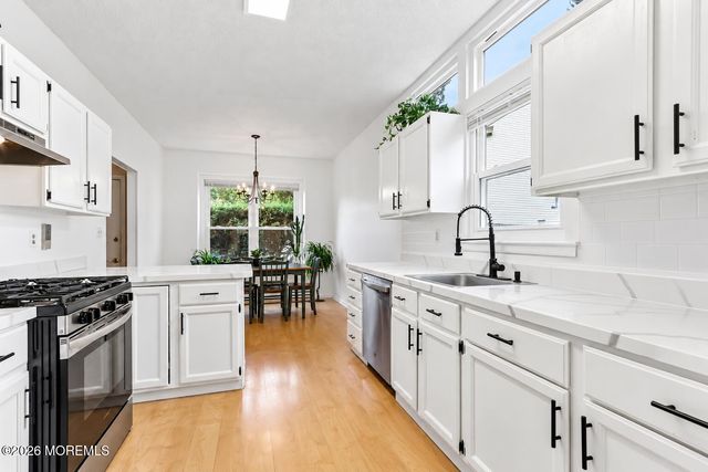 25 Longbrook Lane, Freehold, NJ 07728