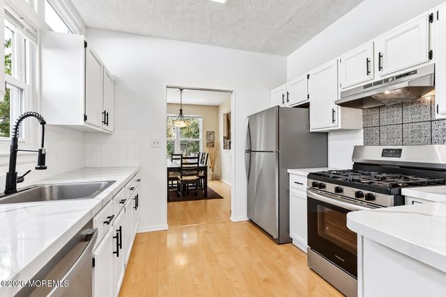 25 Longbrook Lane, Freehold, NJ 07728
