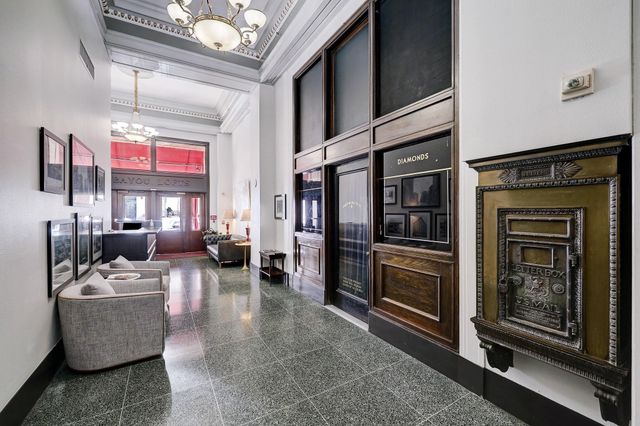 915 Franklin Street 8B, Houston, TX 77002