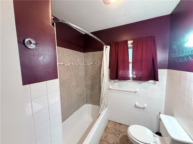 5945 Ward Road, Lewiston, NY 14132