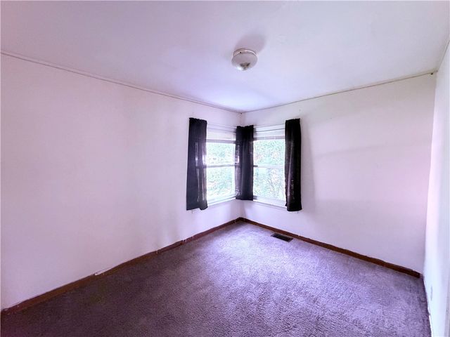 5945 Ward Road, Lewiston, NY 14132